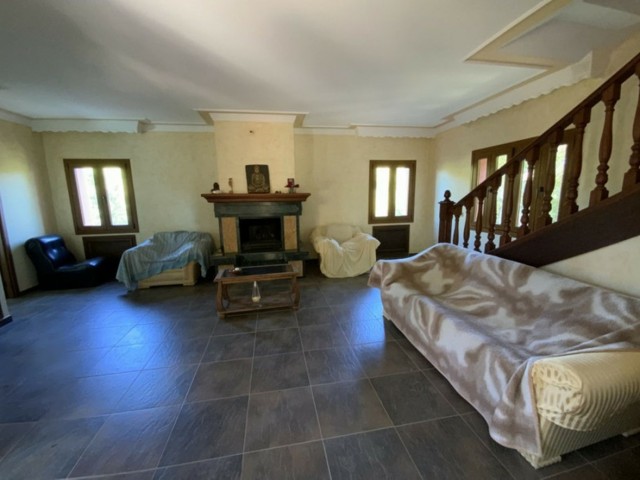 4 Slaapkamer Villa in New Golden Mile