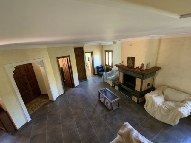 4 Slaapkamer Villa in New Golden Mile