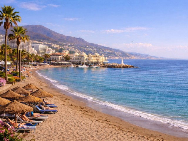 2 Bedrooms Apartment in Benalmadena