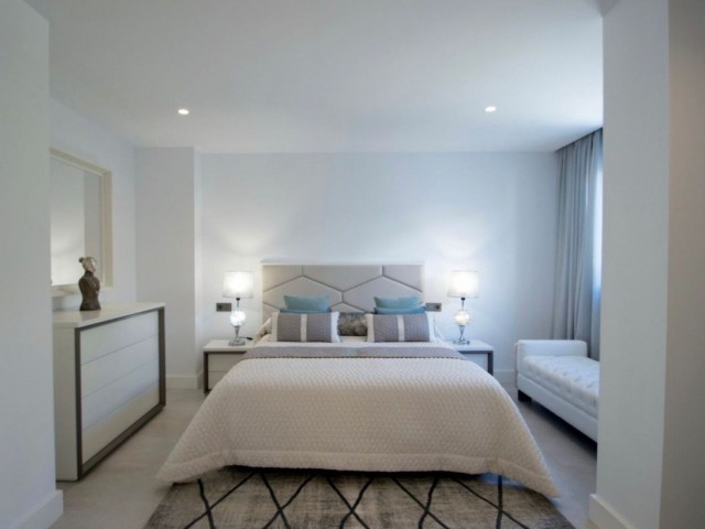 5 Schlafzimmer Villa in Nueva Andalucía