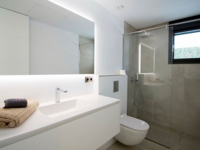 5 Slaapkamer Villa in Nueva Andalucía