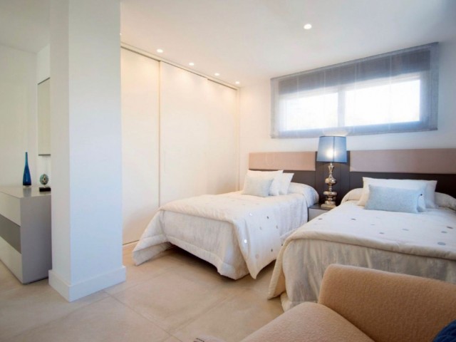 5 Slaapkamer Villa in Nueva Andalucía