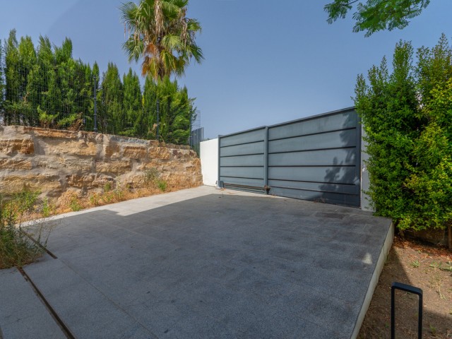 3 Bedrooms Villa in Estepona