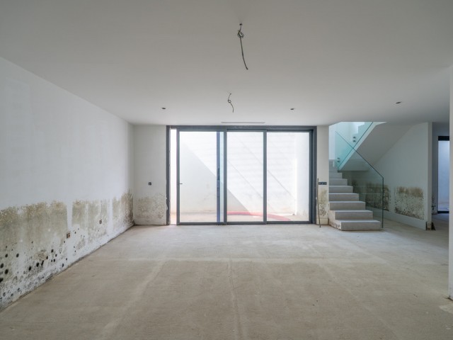 3 Bedrooms Villa in Estepona