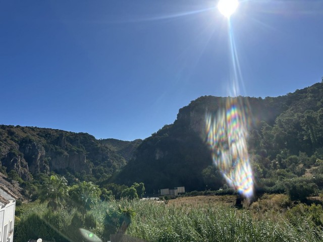 Adosado con 3 Dormitorios  en Benahavís