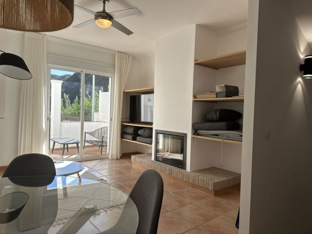 Adosado con 3 Dormitorios  en Benahavís