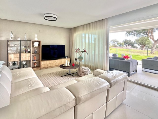 3 Schlafzimmer Apartment in San Roque Club