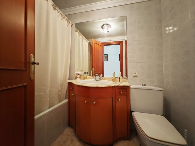 5 Bedrooms Townhouse in Estepona