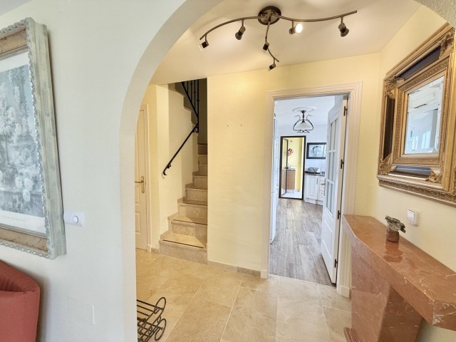 Apartamento con 3 Dormitorios  en Marbella