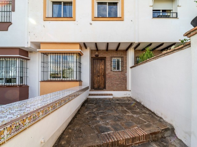 3 Bedrooms Townhouse in Marbella