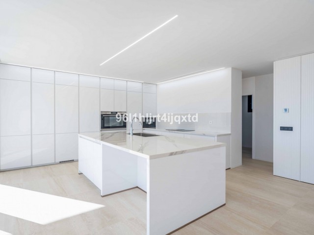 5 Bedrooms Villa in Sotogrande