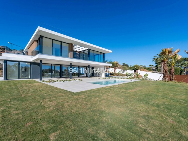 5 Bedrooms Villa in Sotogrande