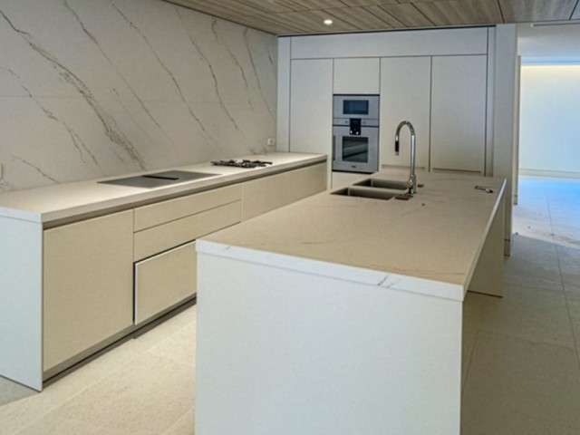 4 Soveroms Leilighet i The Golden Mile