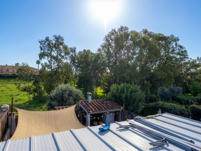 3 Bedrooms Townhouse in Estepona