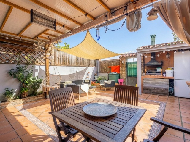 3 Bedrooms Townhouse in Estepona