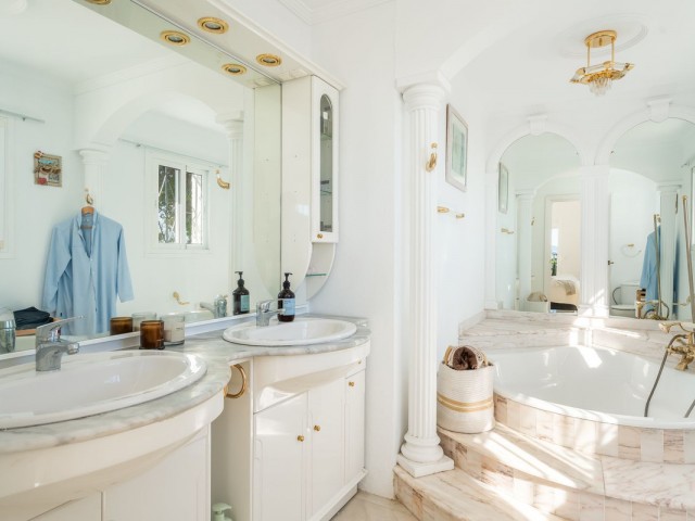 4 Soveroms Villa i La Capellania