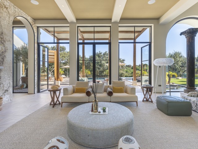 6 Bedrooms Villa in Sotogrande