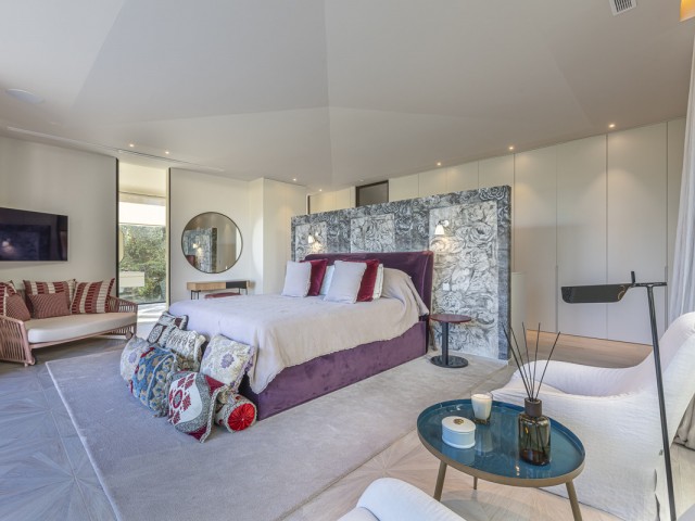 6 Bedrooms Villa in Sotogrande