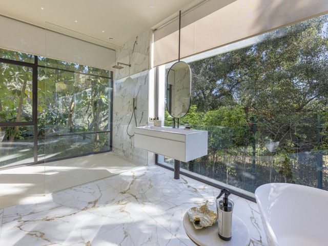 6 Bedrooms Villa in Sotogrande