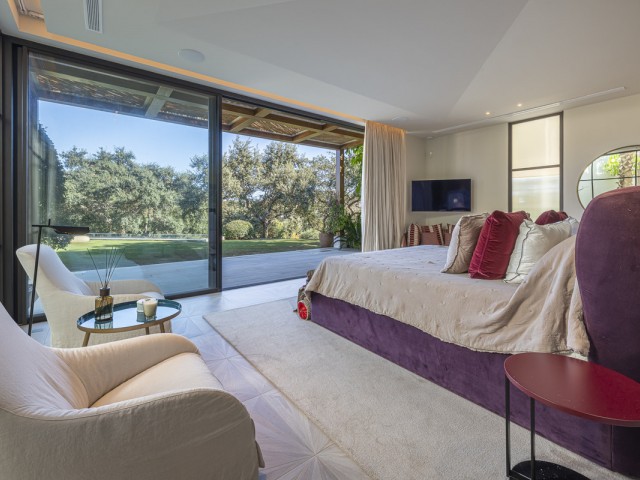 6 Bedrooms Villa in Sotogrande