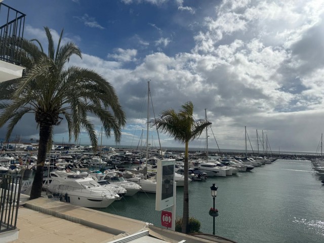 Huoneisto, Puerto Banús, R5304892
