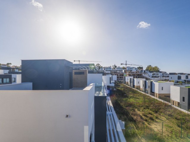 4 Bedrooms Villa in Estepona