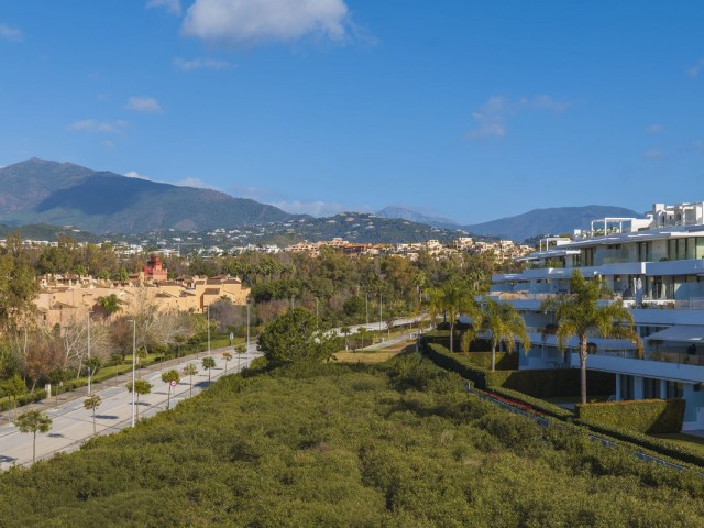 4 Bedrooms Villa in Estepona