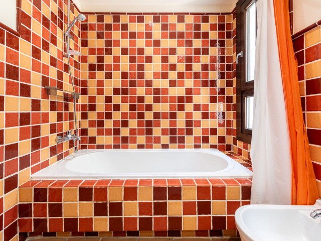 4 Bedrooms Townhouse in Benahavís