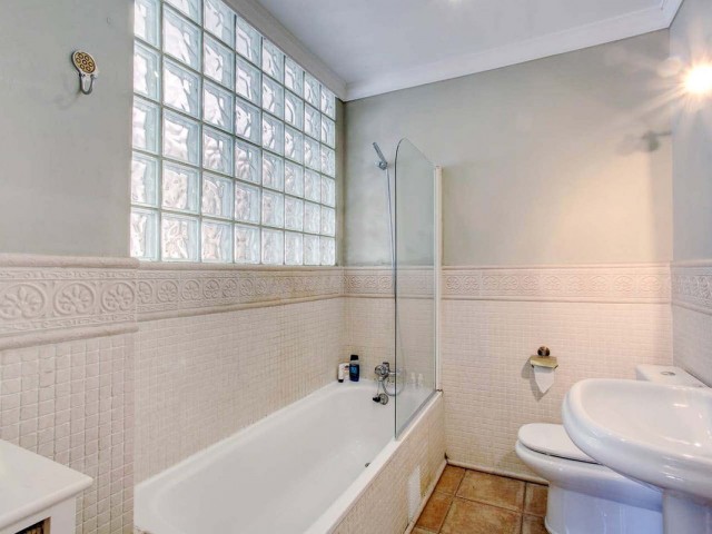 2 Schlafzimmer Apartment in Marbella