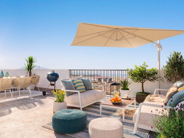 Apartamento con 2 Dormitorios  en Estepona