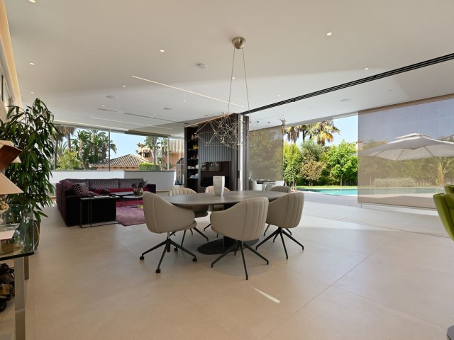 6 Schlafzimmer Villa in Marbesa