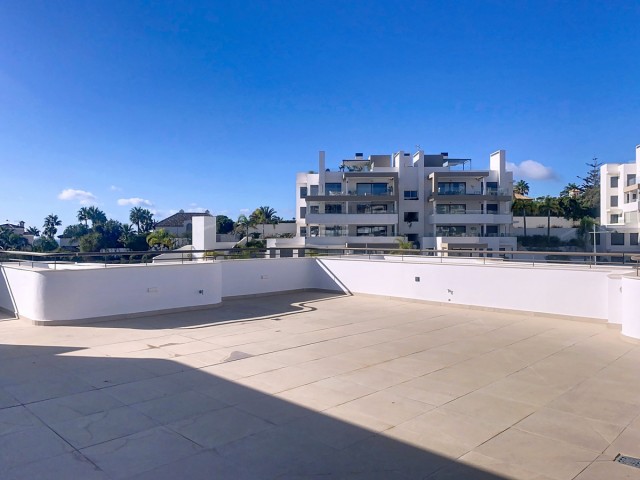 3 Bedrooms Apartment in Estepona