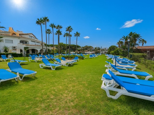 2 Schlafzimmer Apartment in Puerto de Cabopino