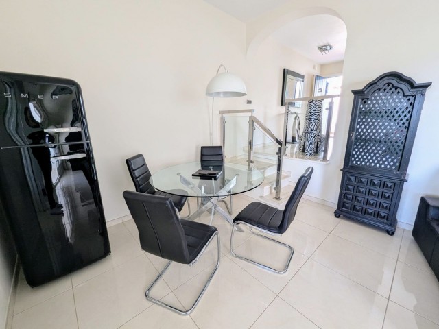 Takvåning i Puerto de Cabopino