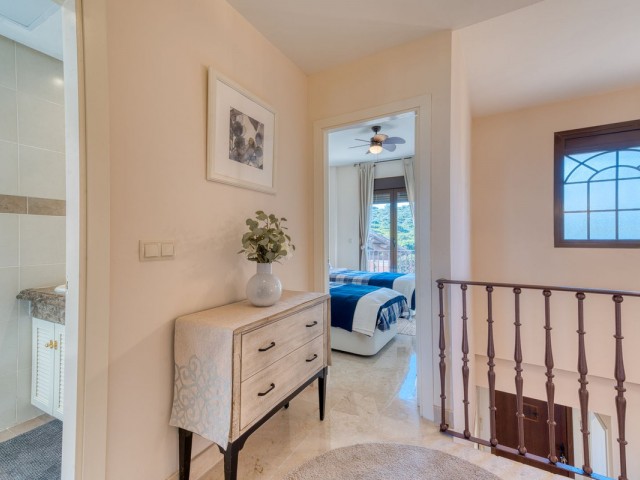 3 Makuuhuoneen Rivitalo Estepona