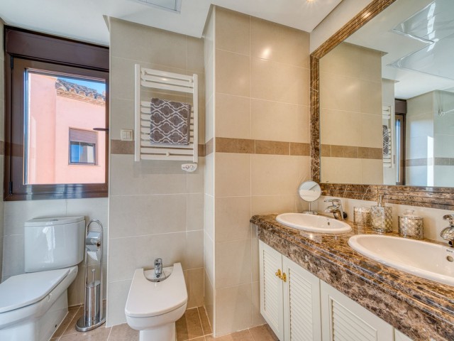 3 Makuuhuoneen Rivitalo Estepona