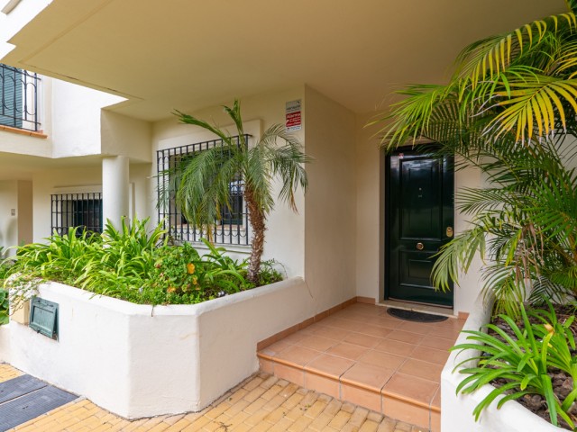 4 Bedrooms Townhouse in Estepona