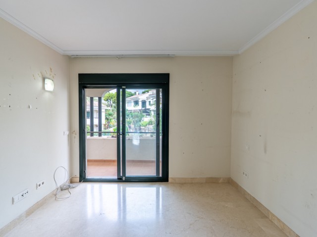 4 Bedrooms Townhouse in Estepona