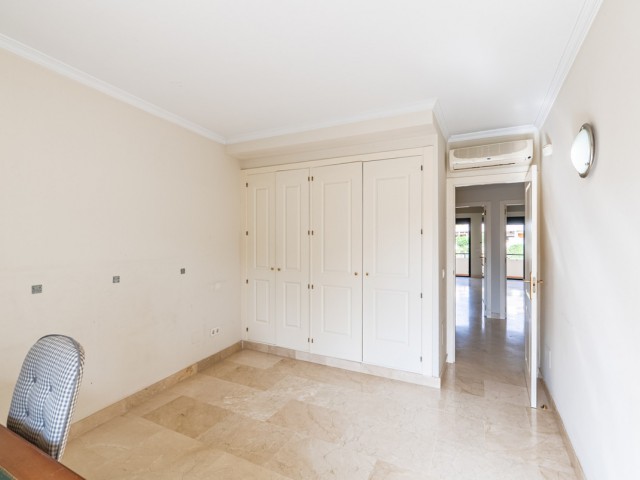 4 Bedrooms Townhouse in Estepona