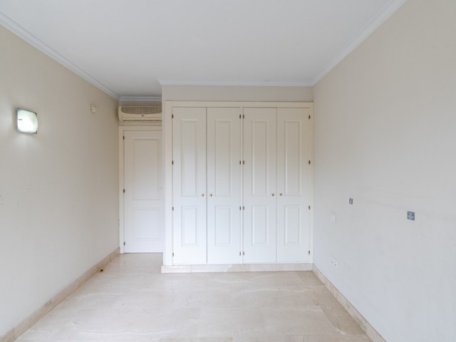 4 Makuuhuoneen Rivitalo Estepona