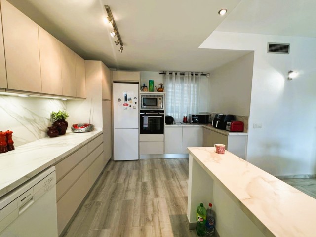 3 Schlafzimmer Apartment in Nueva Andalucía