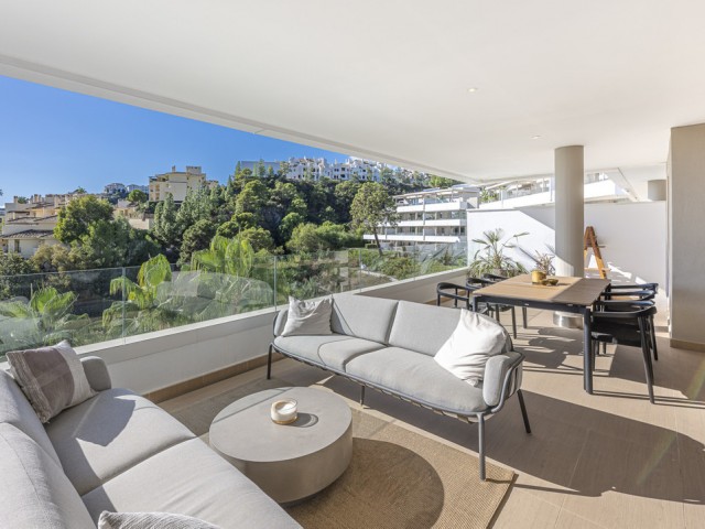 3 Bedrooms Apartment in Benahavís