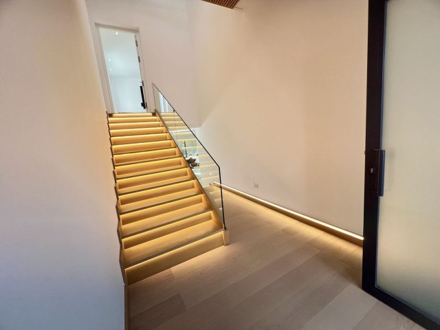 4 Schlafzimmer Villa in Nueva Andalucía