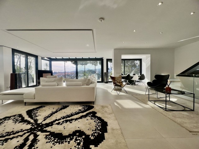 4 Schlafzimmer Villa in Nueva Andalucía