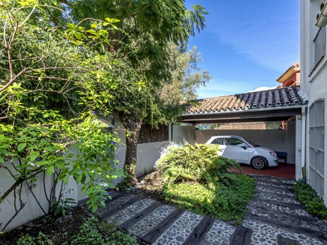 3 Slaapkamer Rijtjeshuis in Guadalmina Alta