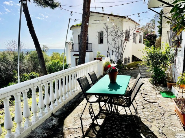 2 Bedrooms Townhouse in Benalmadena Costa