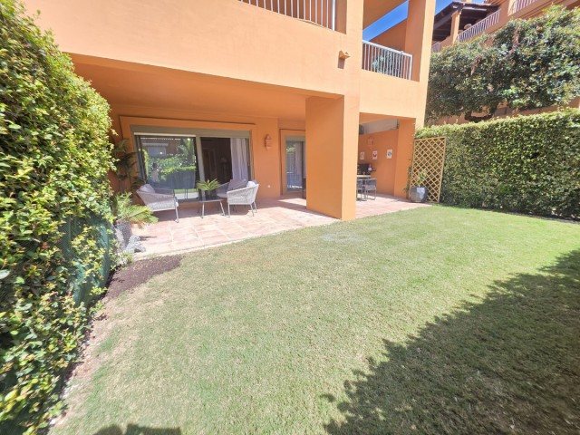 3 Bedrooms Apartment in Estepona
