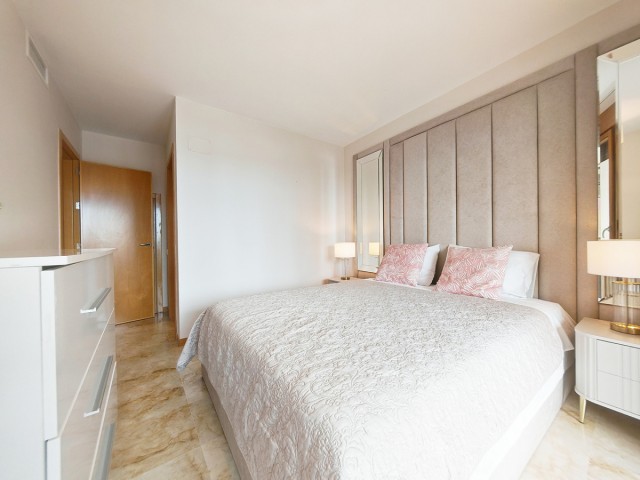 Apartamento con 2 Dormitorios  en Marbella