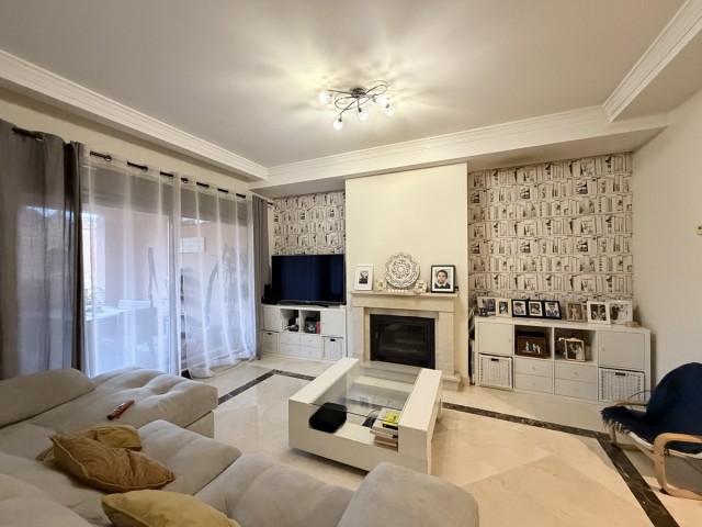 4 Bedrooms Villa in Estepona