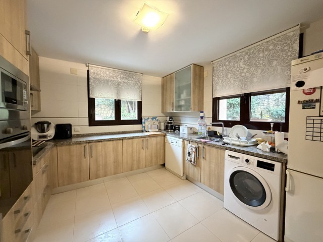 4 Bedrooms Villa in Estepona